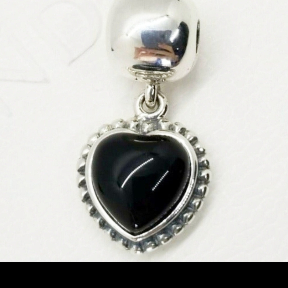 PANDORA BRAND " MI AMOR " DANGLE , LIKE NEW , 2 Available